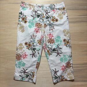 St. John’s Bay Floral Print Capri Pants